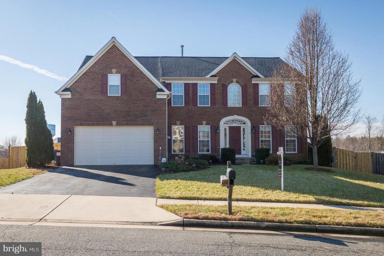 8 Vanburgh Court - Photo 1