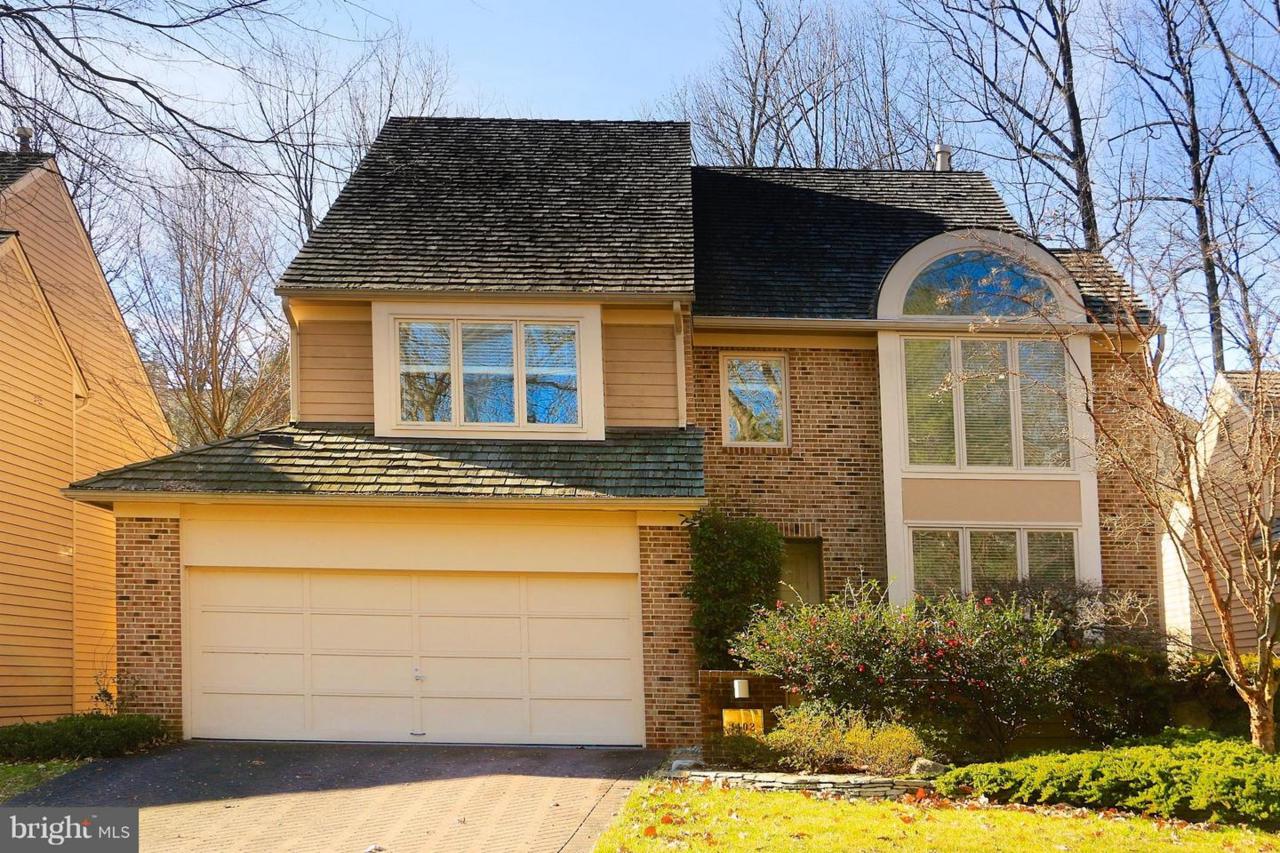 1402 Belcastle Court - Photo 1