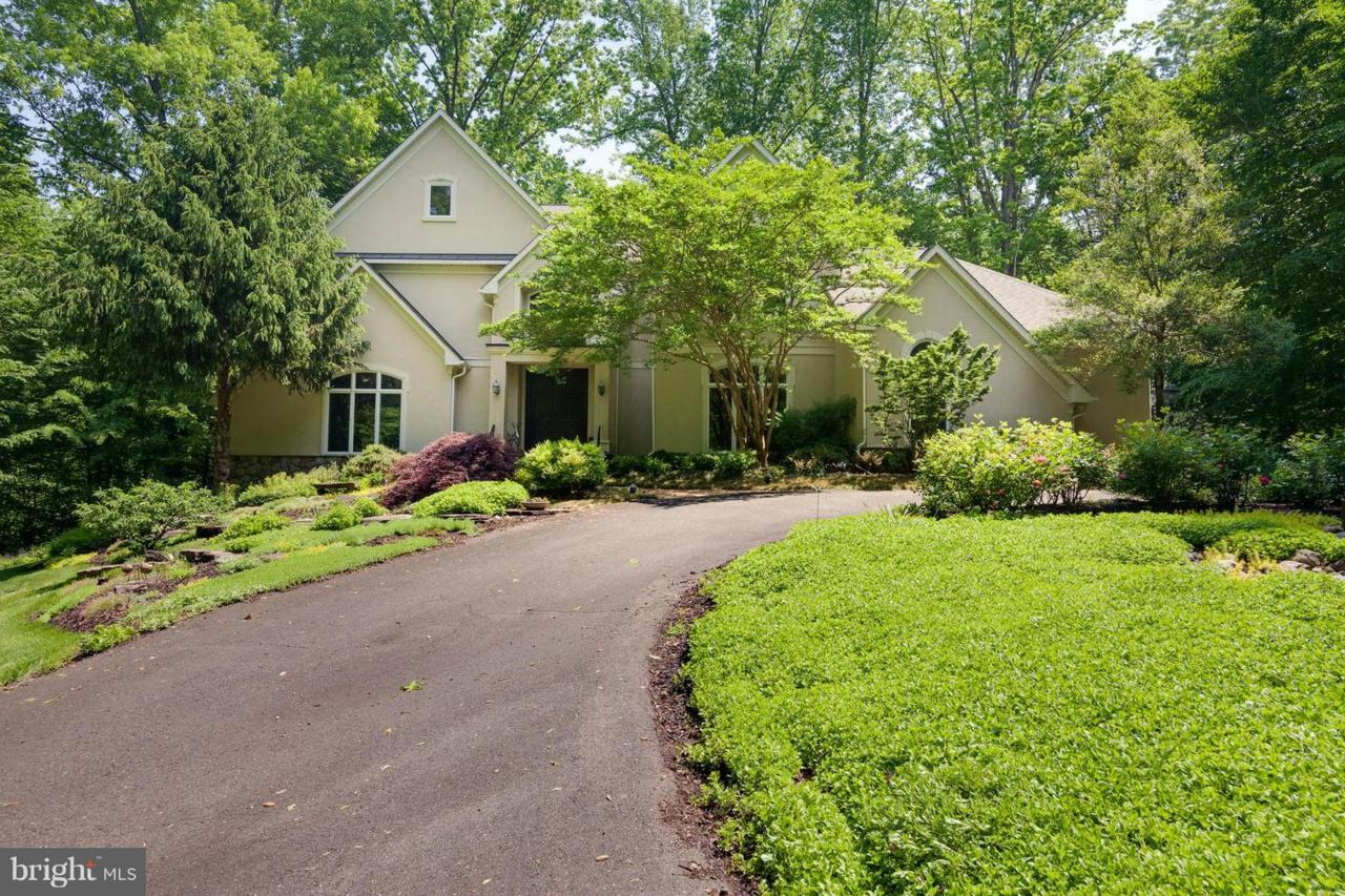 7111 Twelve Oaks Drive - Photo 1