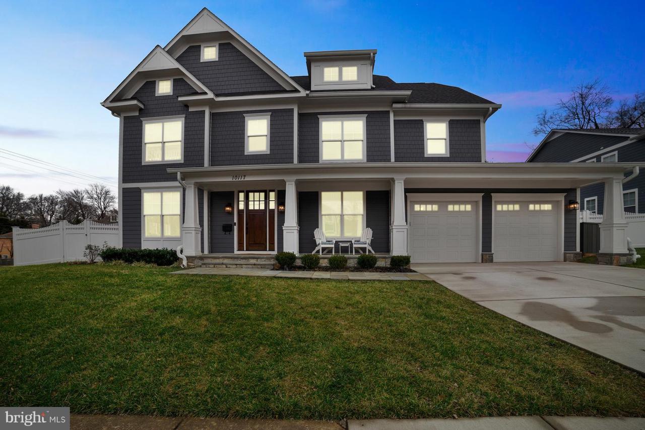 10117 Dickens Avenue - Photo 1