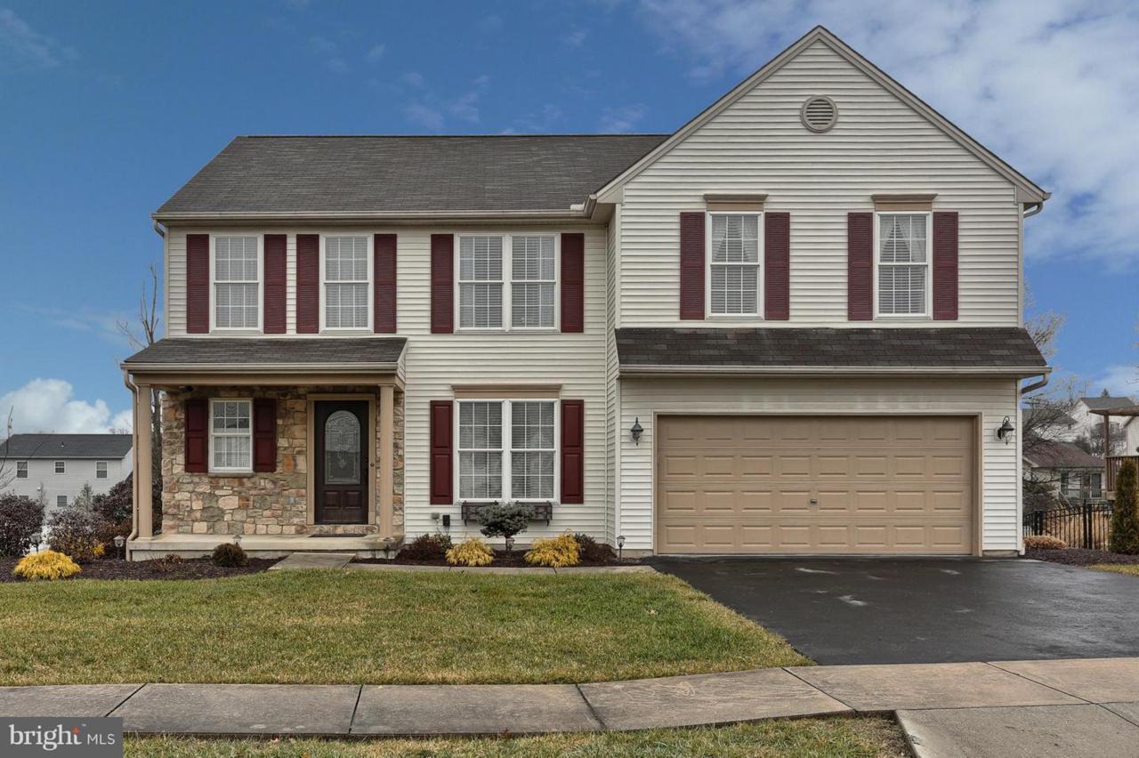200 Edenderry Way - Photo 1
