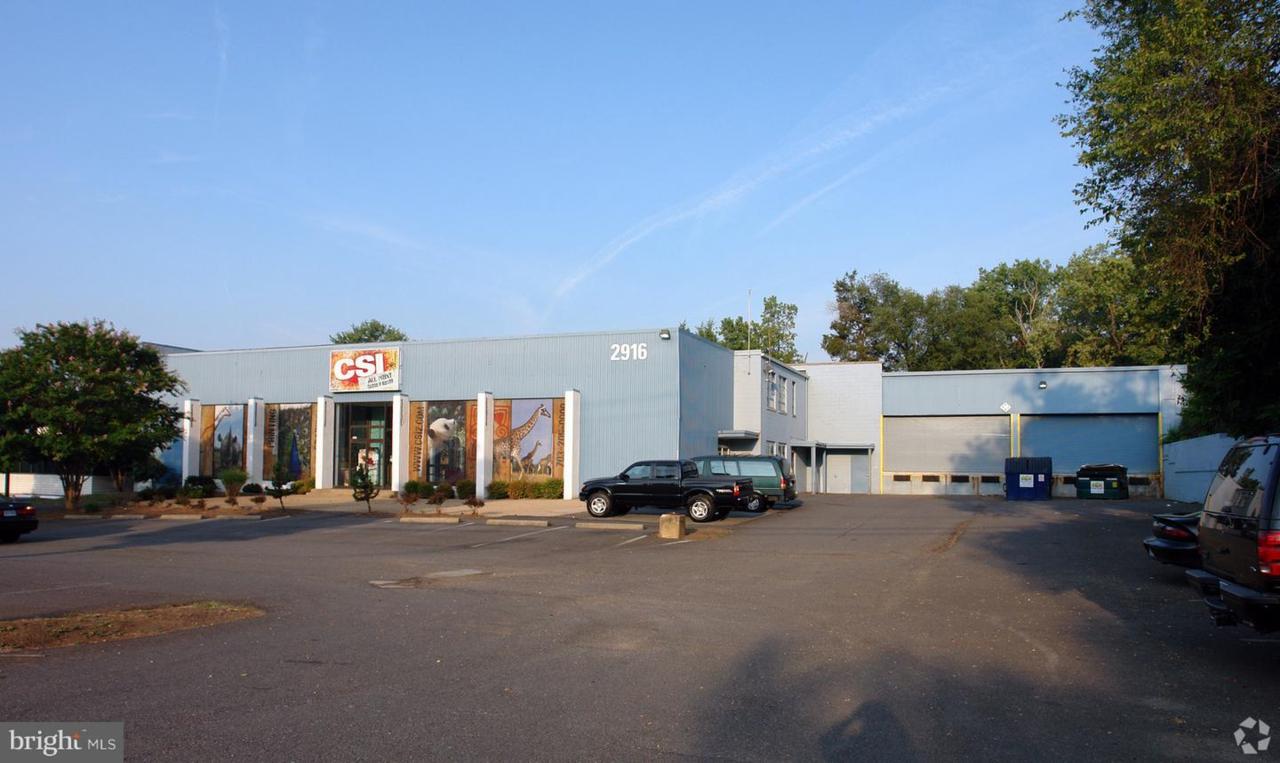 2916 ANNANDALE RD - Photo 1