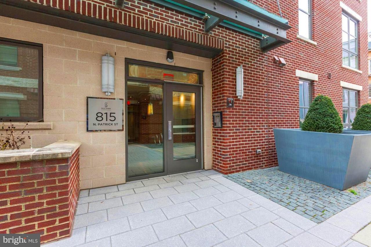 815 Patrick Street - Photo 1