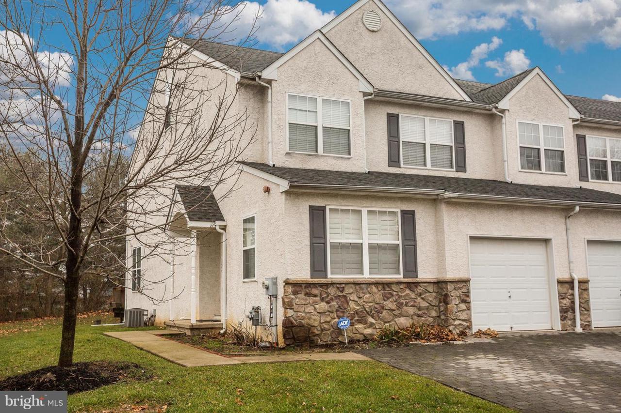 260 Bella Lane - Photo 1