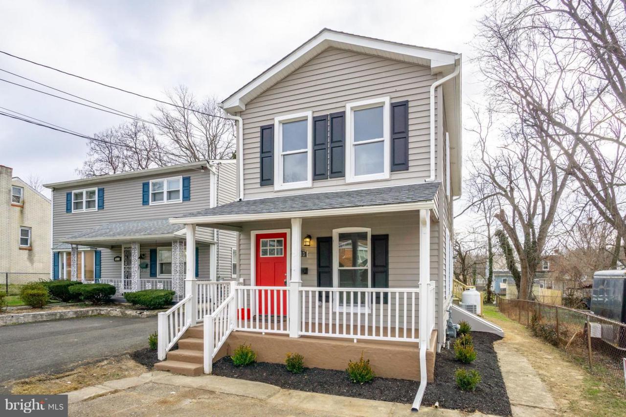 1613 Fairview Avenue - Photo 1