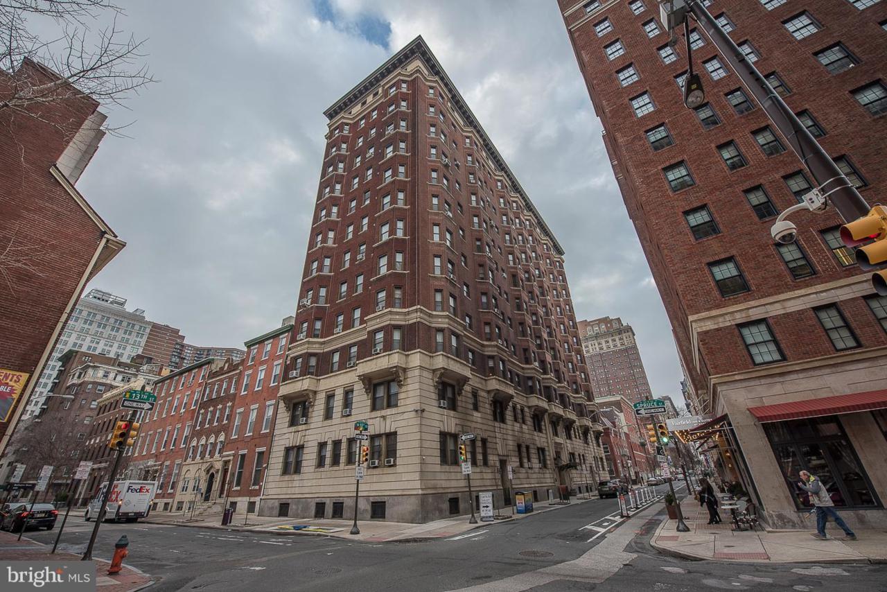 250 13TH Street - Photo 1