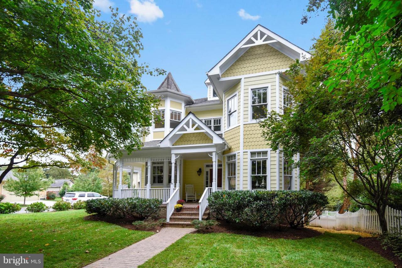 2702 24TH Street - Photo 1