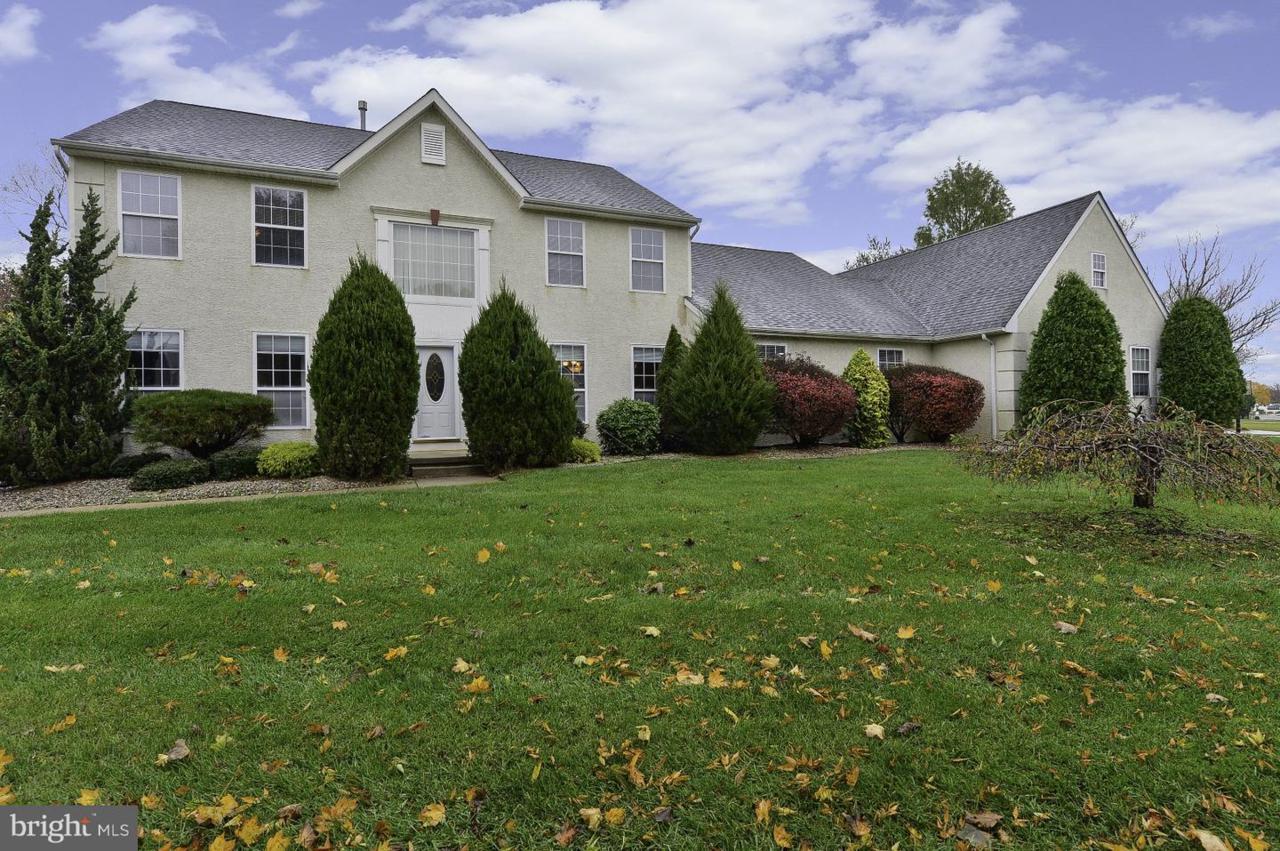 14 Belmont Blvd - Photo 1