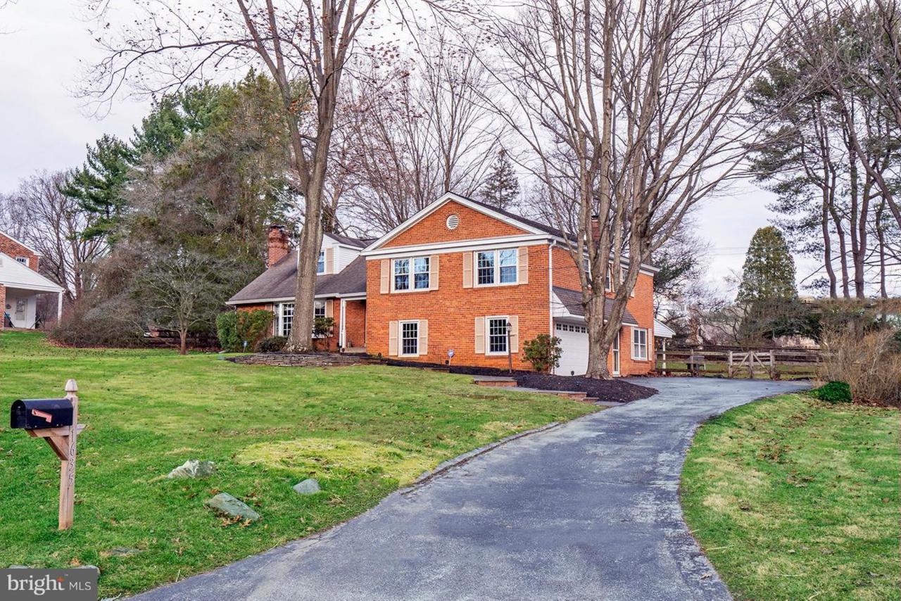 1635 Thomas Road - Photo 1