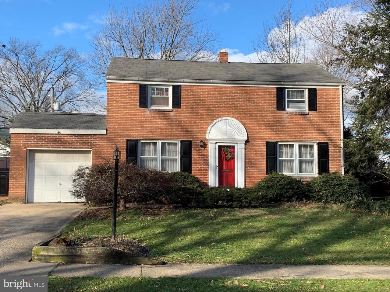 111 Waverly Road - Photo 1
