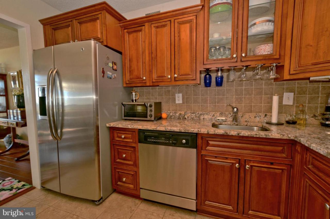 5225 Pooks Hill Road - Photo 1