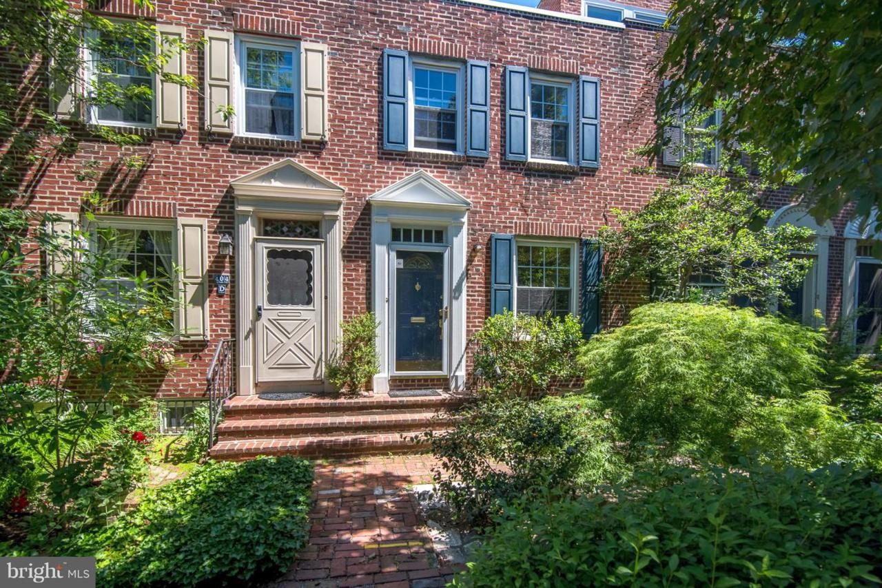 404 Croskey Street - Photo 1
