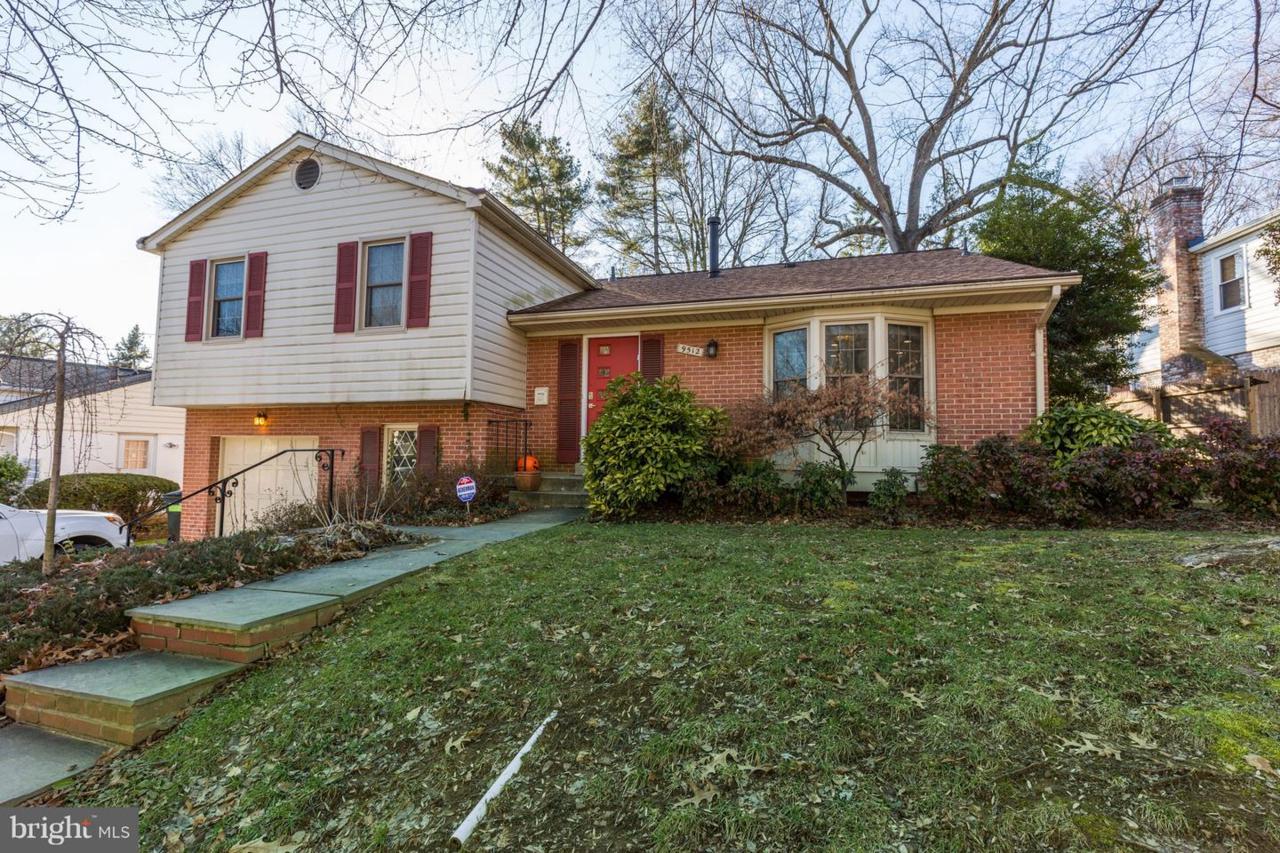 9512 Kingsley Avenue - Photo 1