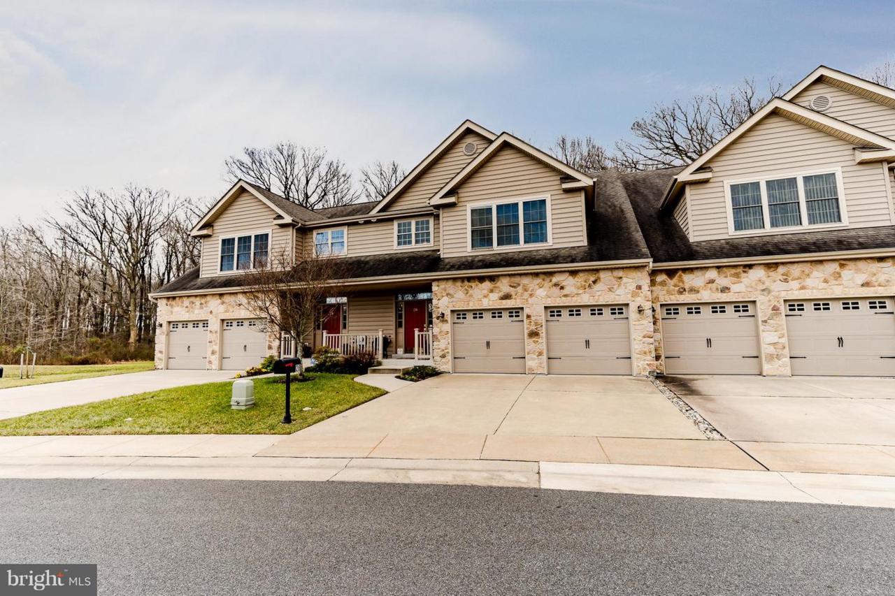 28 Fountainview Drive - Photo 1