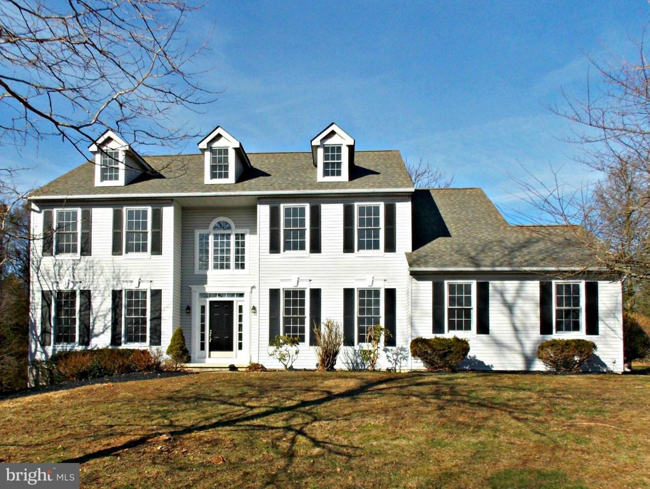 9 Iroquois Lane - Photo 1