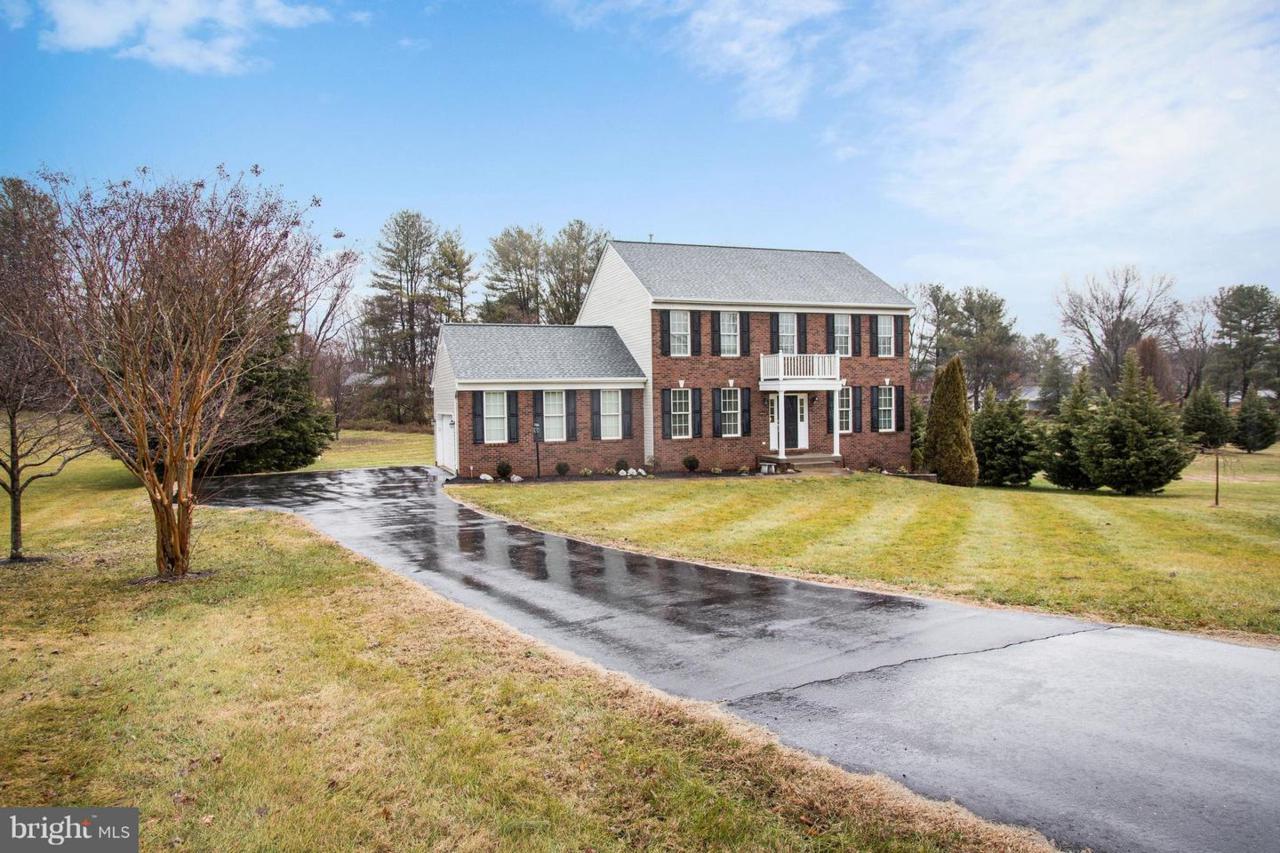 11389 Rotherwood Drive - Photo 1