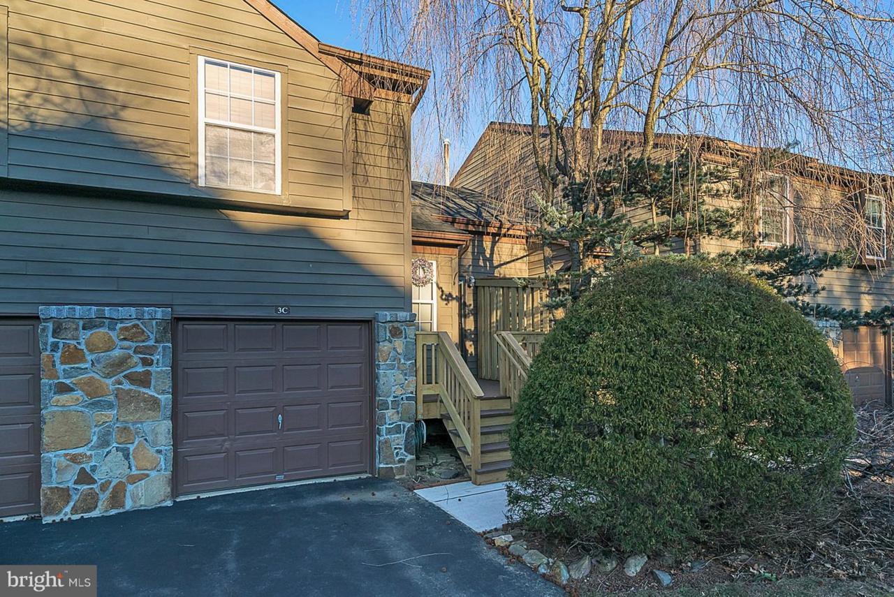3 Brookline Court - Photo 1