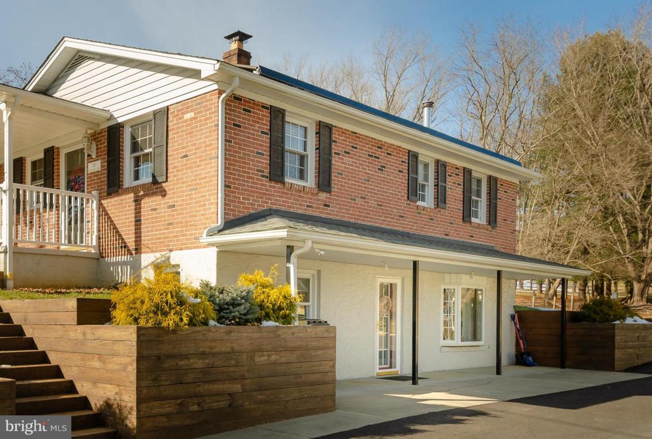 120 Schoolhouse Road - Photo 1