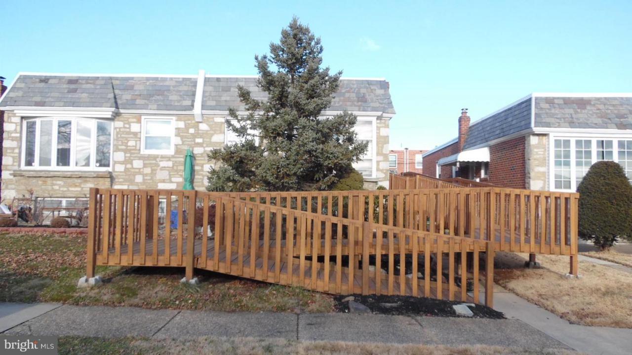 1007 Griffith Street - Photo 1