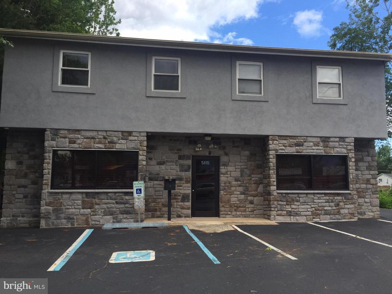 5415 King Avenue - Photo 1