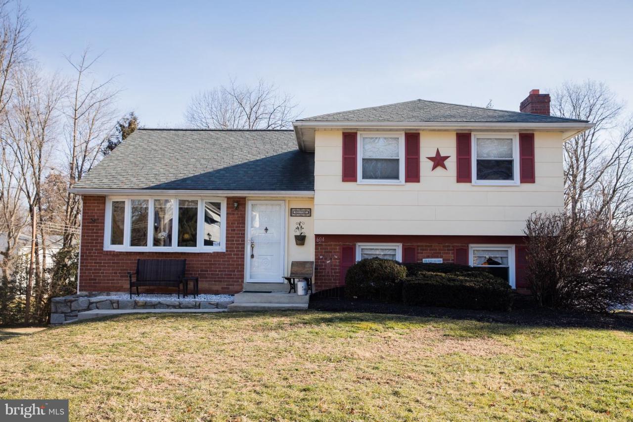 604 School Lane - Photo 1