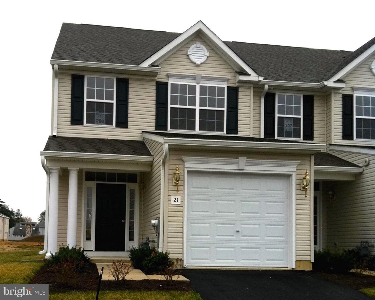 21 Worthington Boulevard - Photo 1