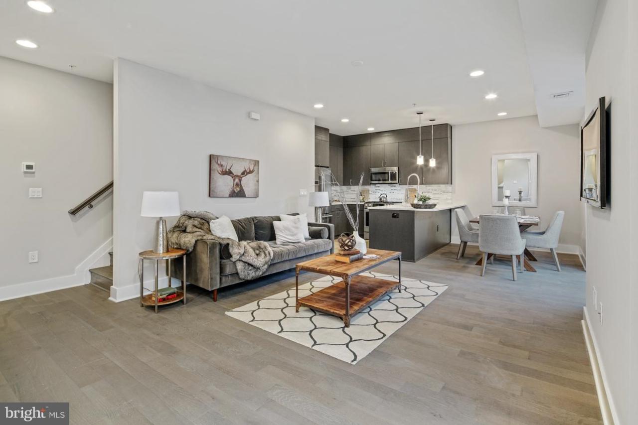 634 5TH Street - Photo 1