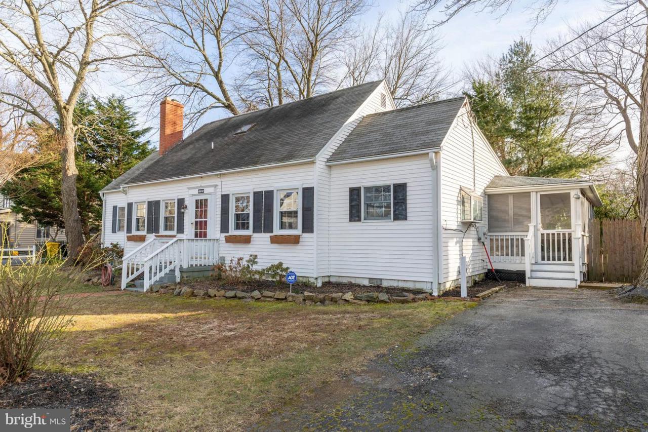 1195 Bay View Avenue - Photo 1