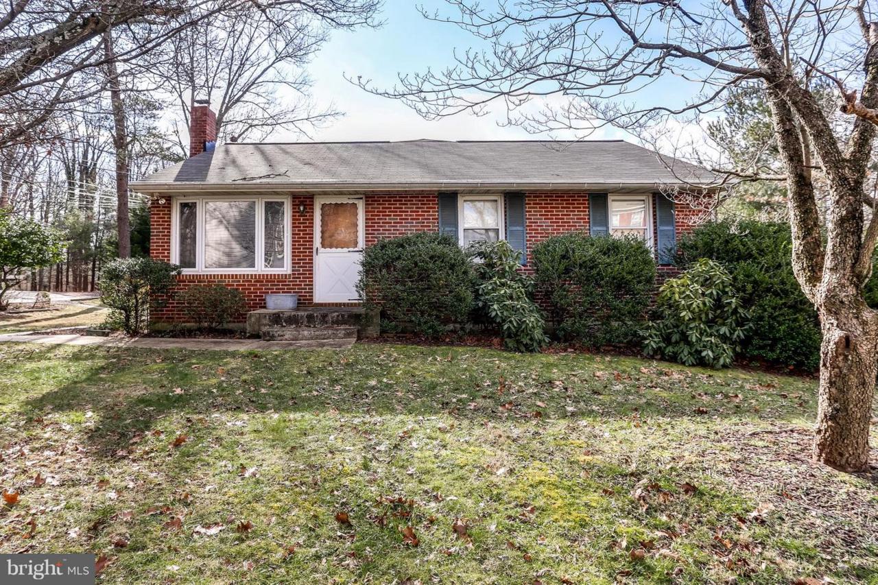 8122 Forever Green Court - Photo 1