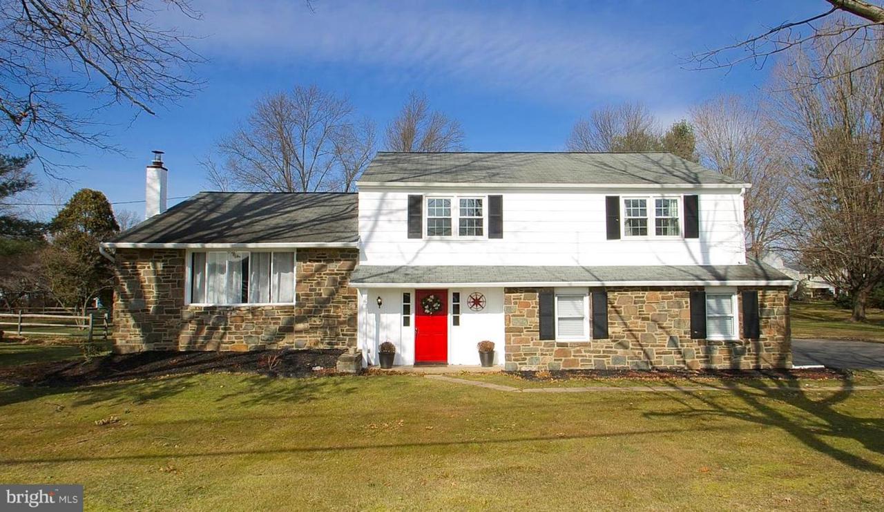 812 Roeloffs Road - Photo 1