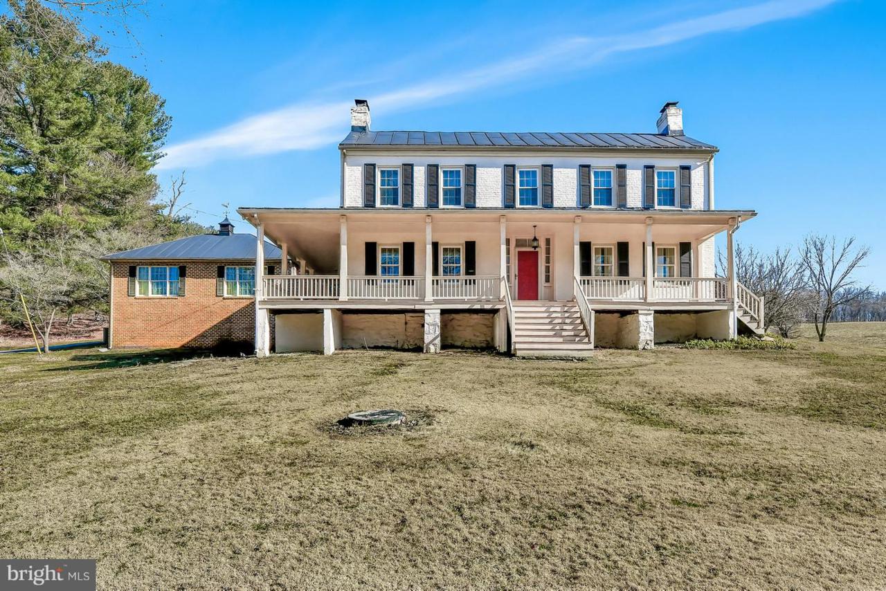 15813 Falls Road - Photo 1