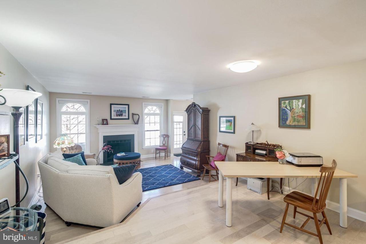2978 Yarling Court - Photo 1