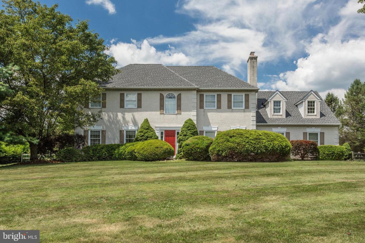 3130 Brentwood Drive - Photo 1