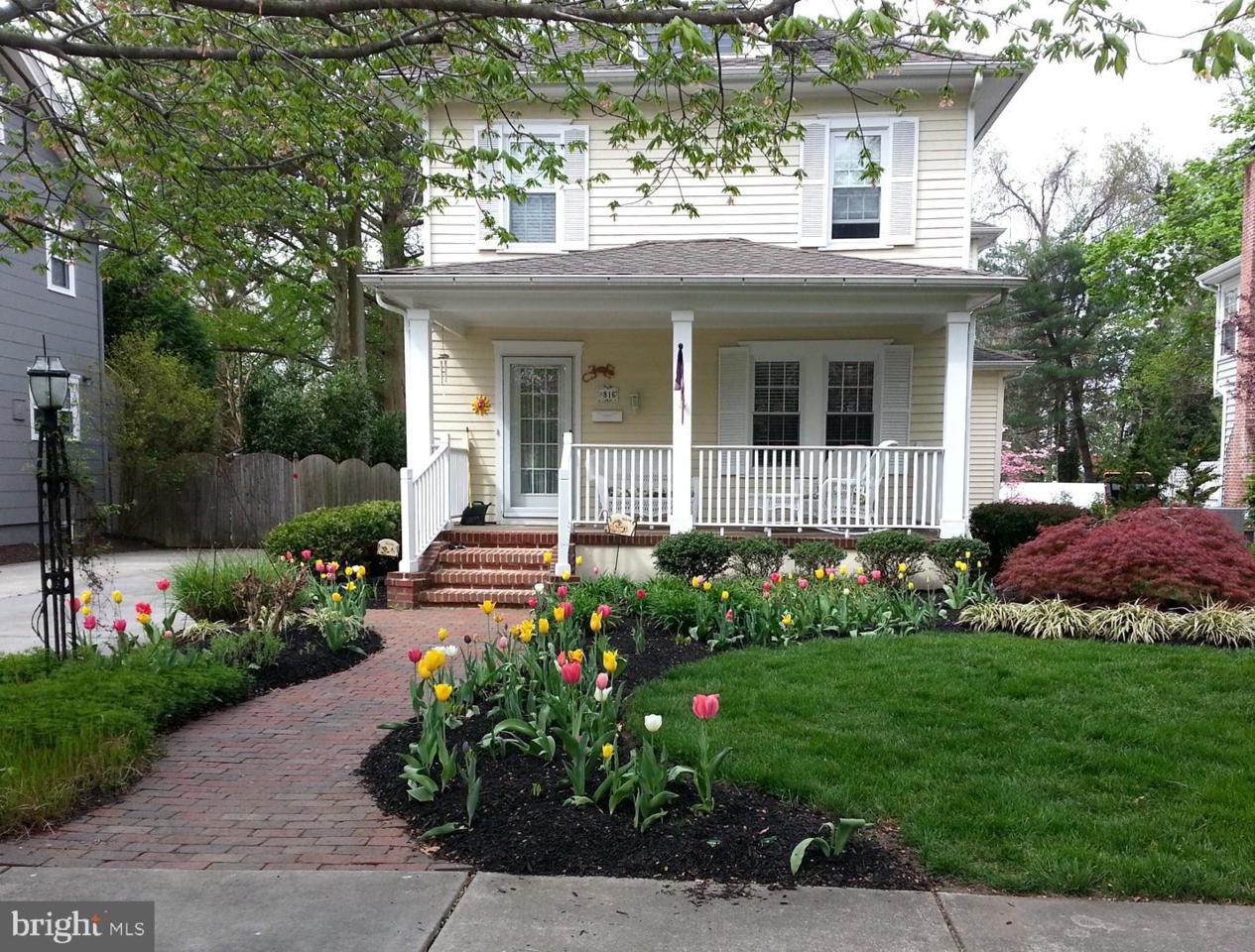 816 Princeton Ave - Photo 1