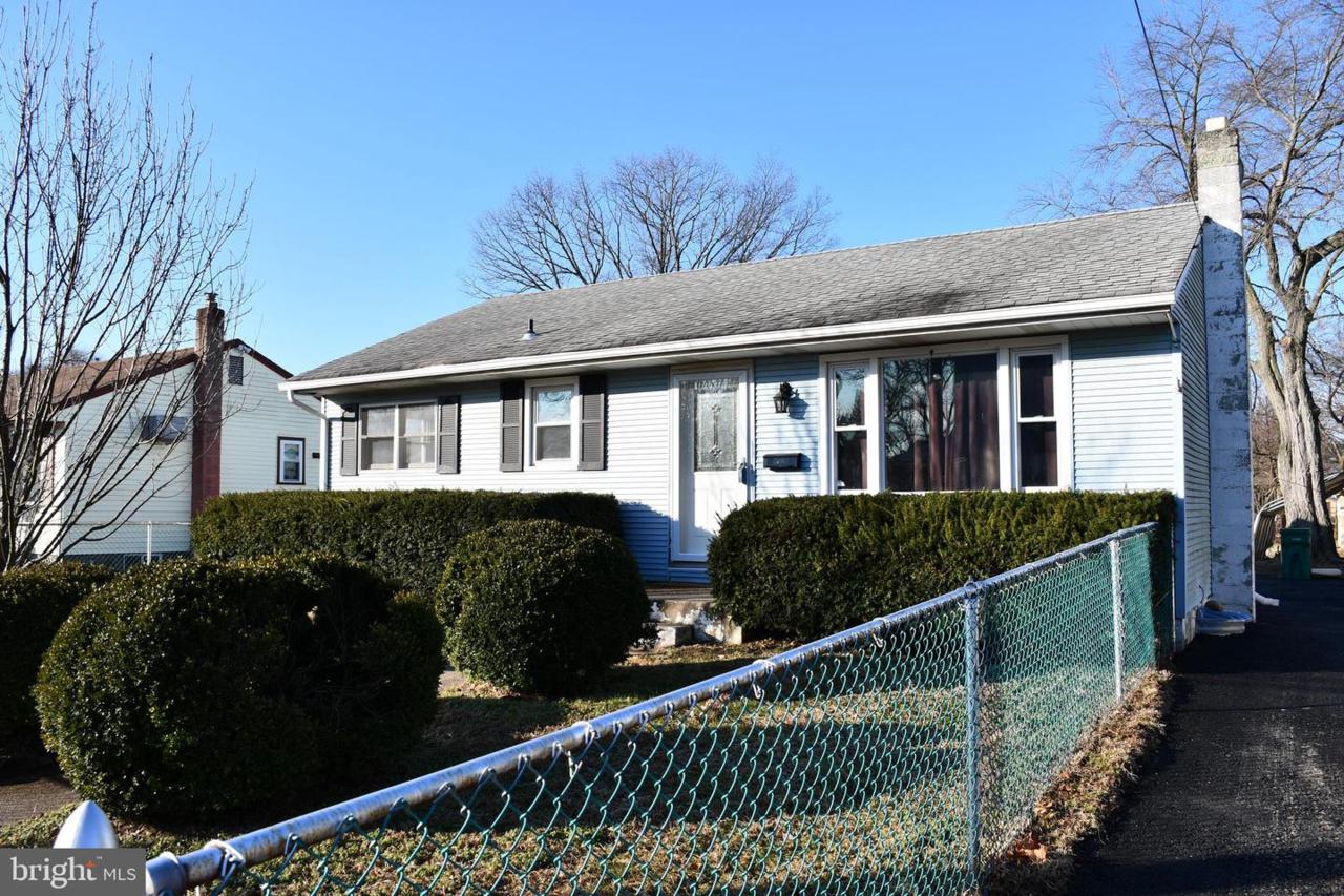 710 Linton Avenue - Photo 1