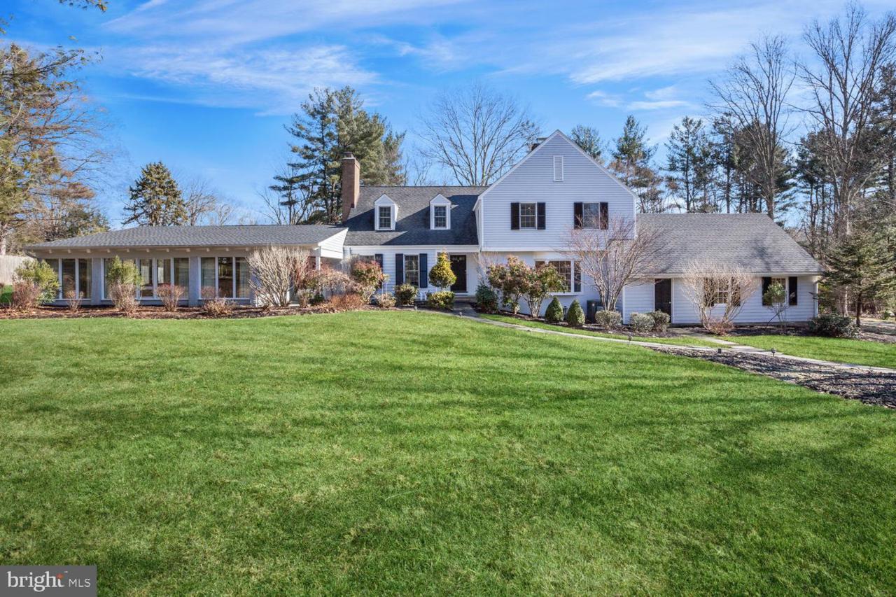100 Hunt Drive - Photo 1