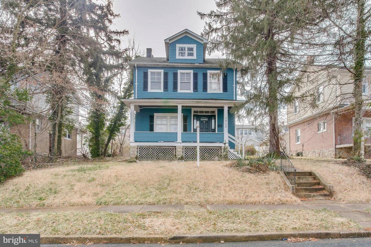 1717 Windemere Avenue - Photo 1