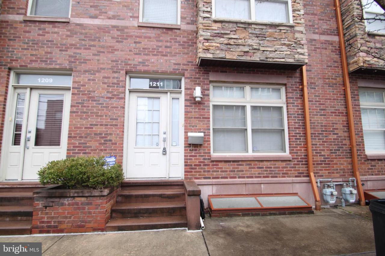 1211 Juniper Street - Photo 1