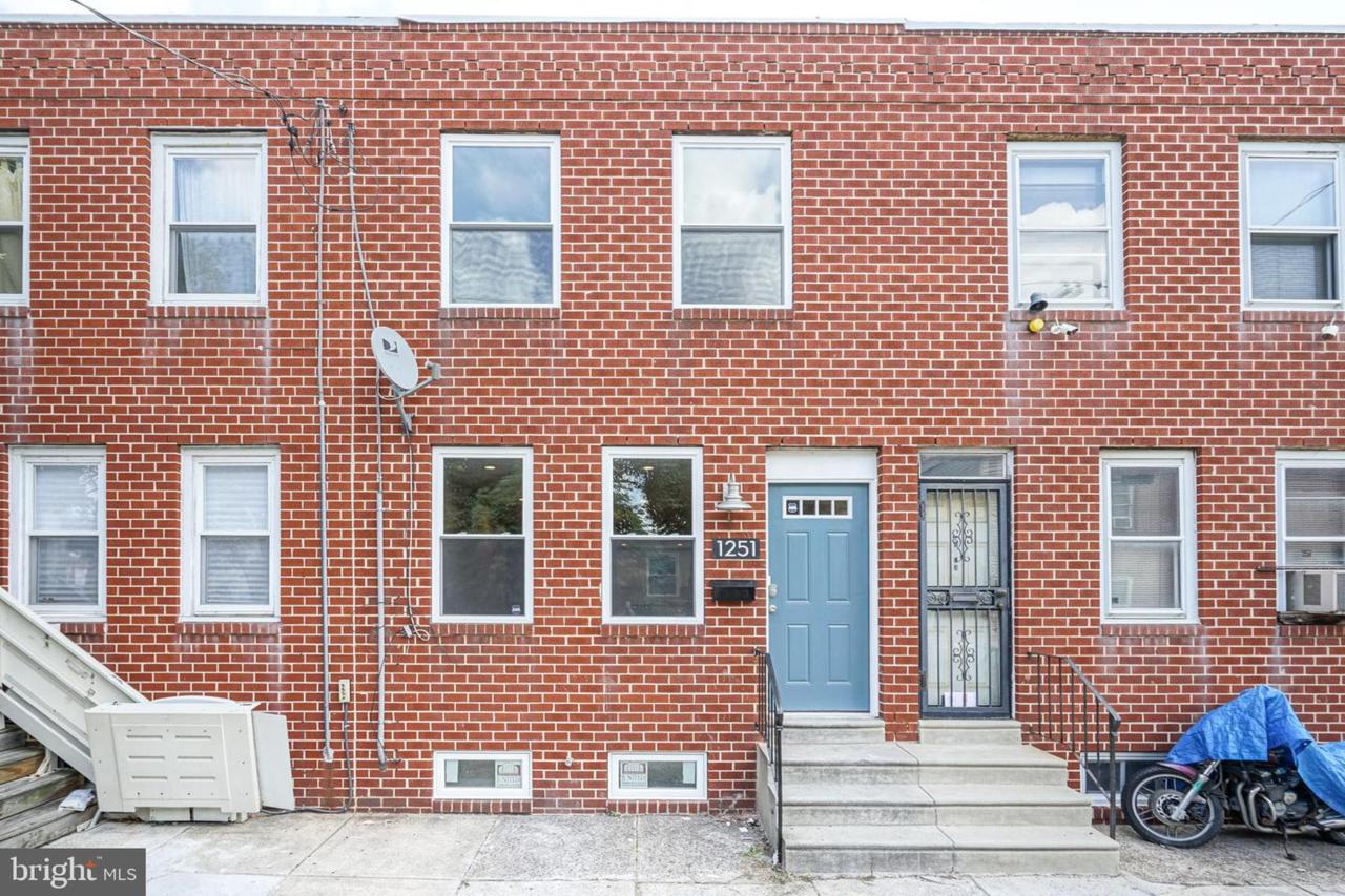 1251 32ND Street - Photo 1