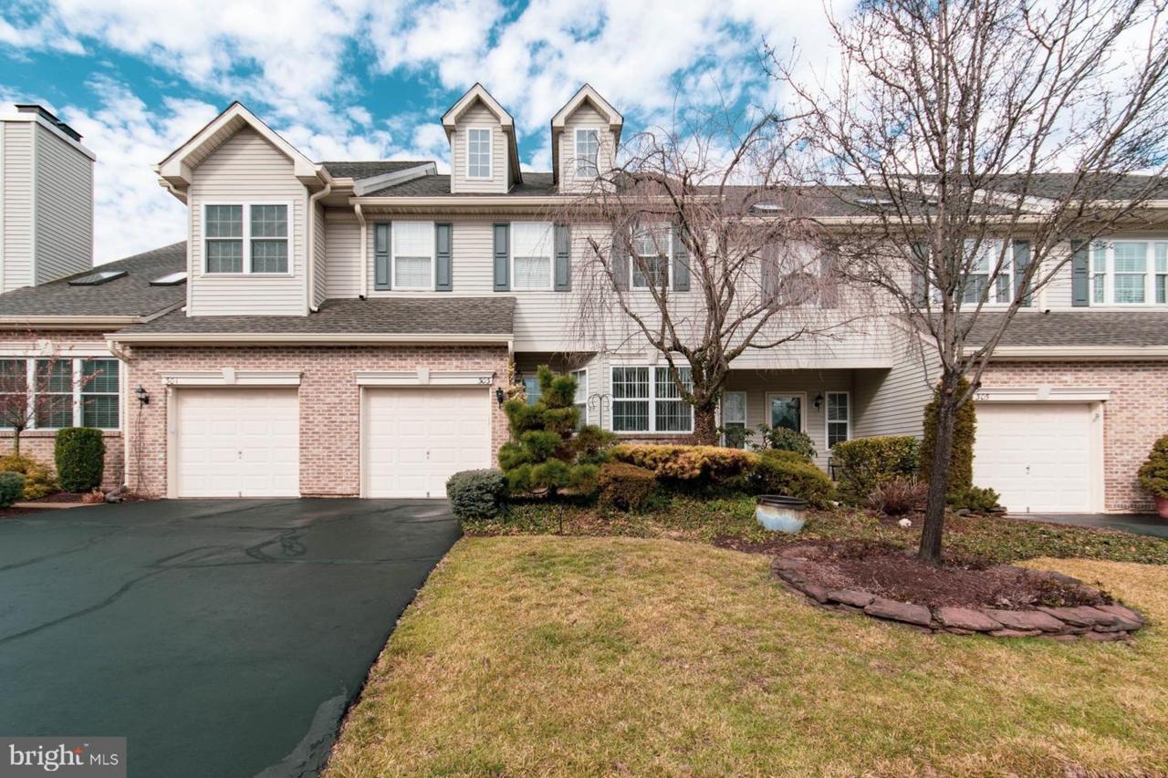 303 Fieldstone Drive - Photo 1