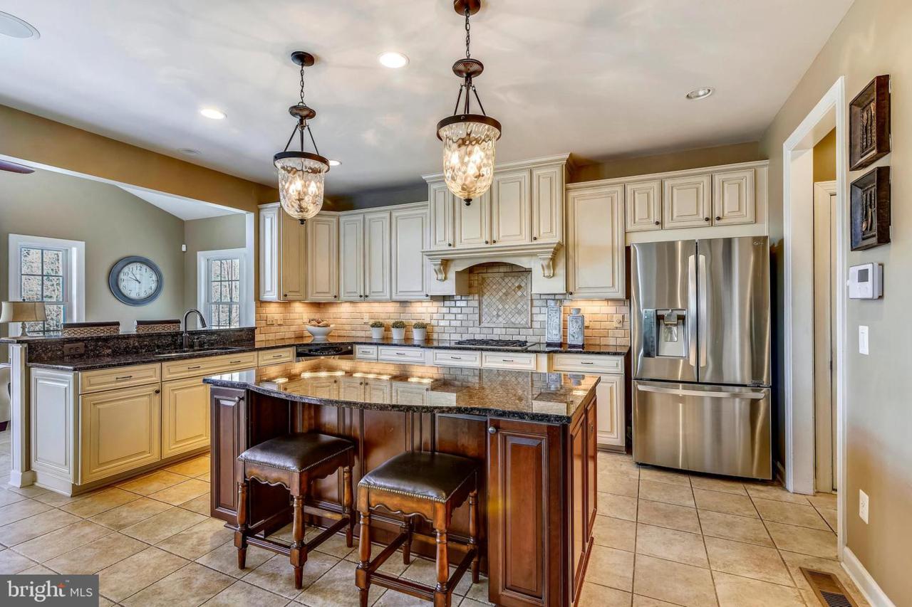 40621 Banshee Drive - Photo 1