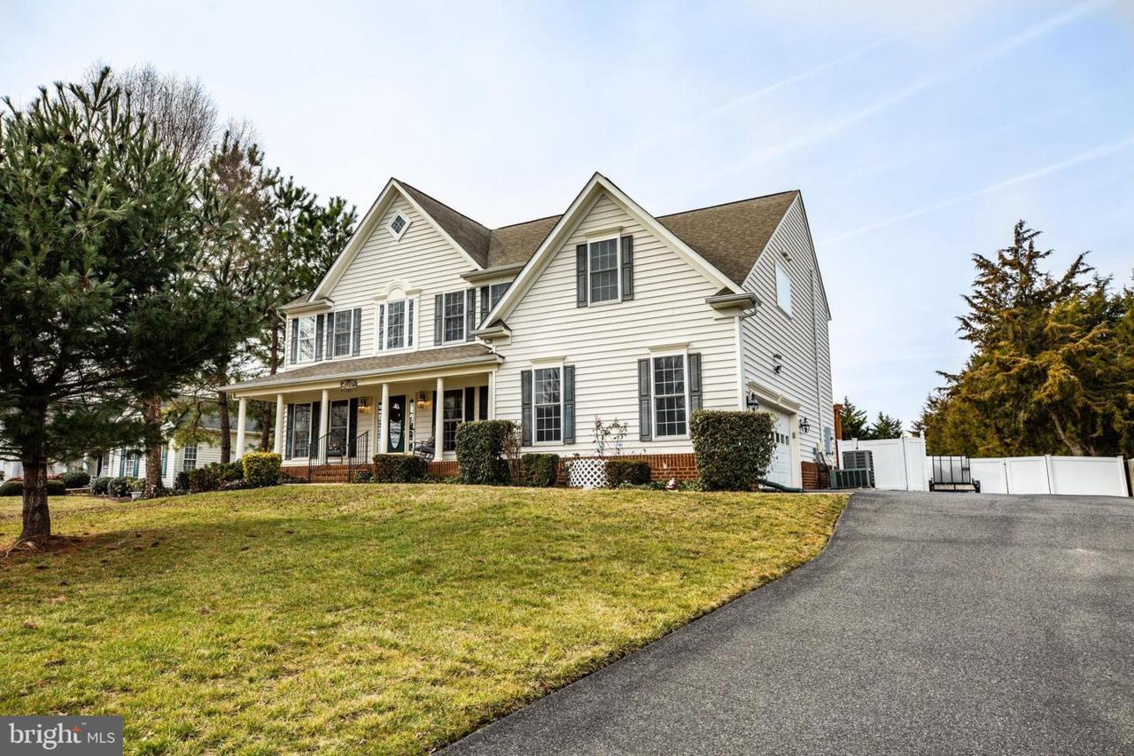 2701 Glendas Way - Photo 1