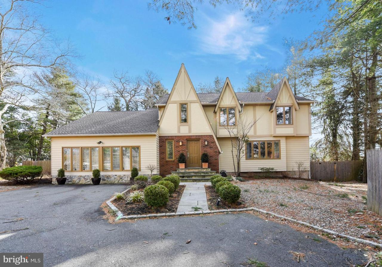 83 Mount Lucas Road - Photo 1