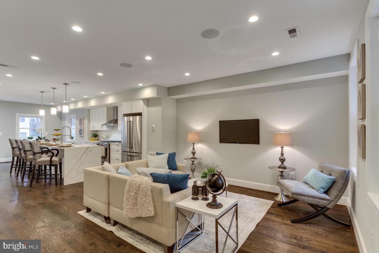 1818 Burke Street - Photo 1