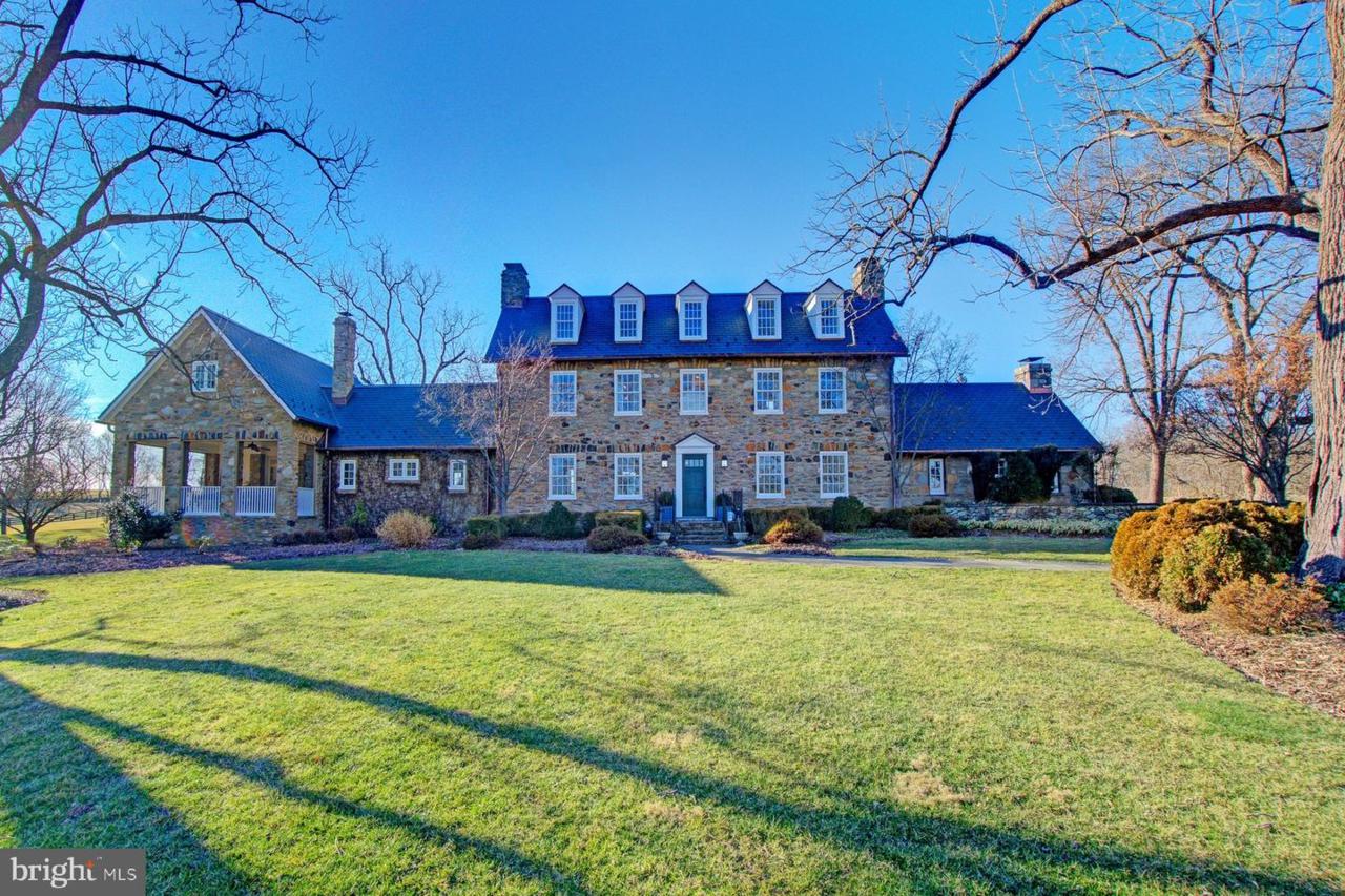 22941 Foxcroft - Photo 1