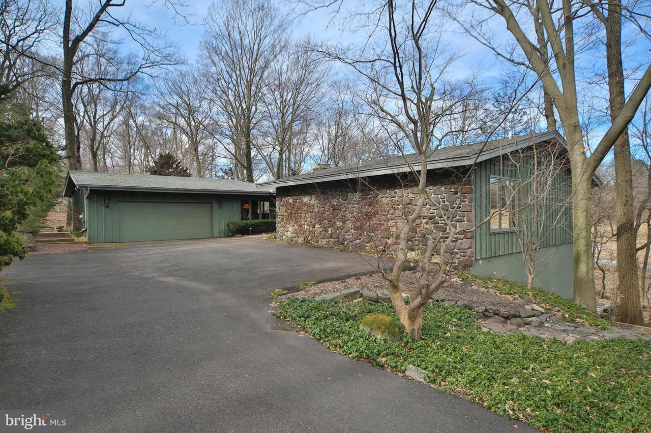 949 Highland Road - Photo 1