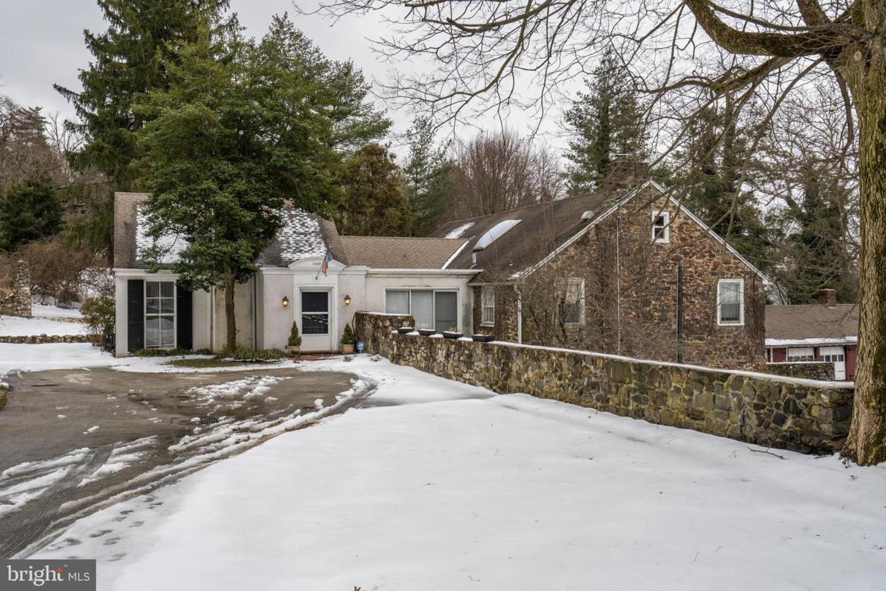 1445 Mount Pleasant Road - Photo 1
