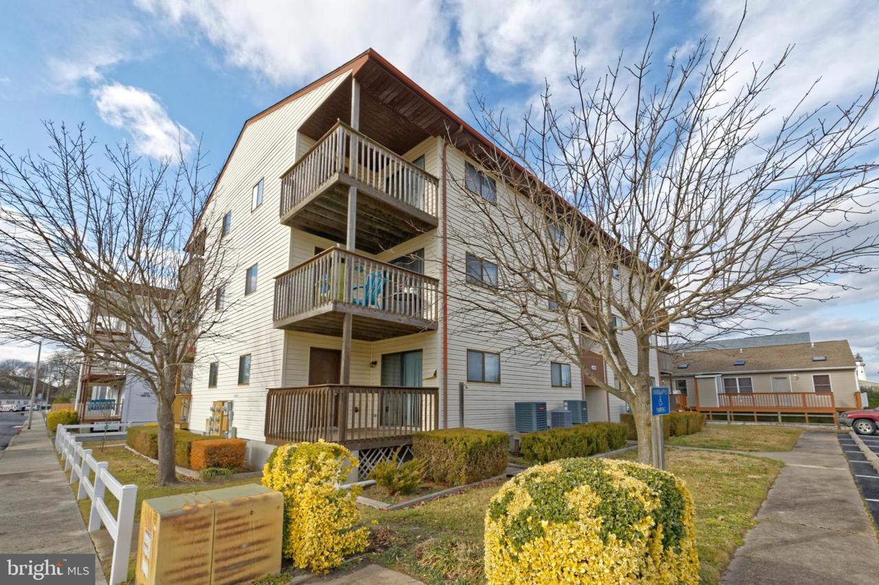 14301 Lighthouse Avenue - Photo 1