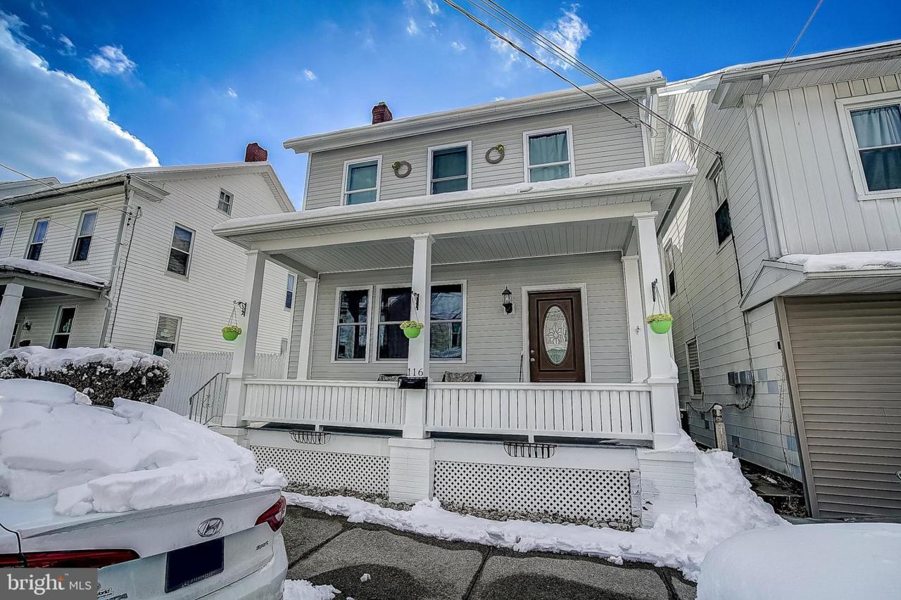 116 4TH Street - Photo 1