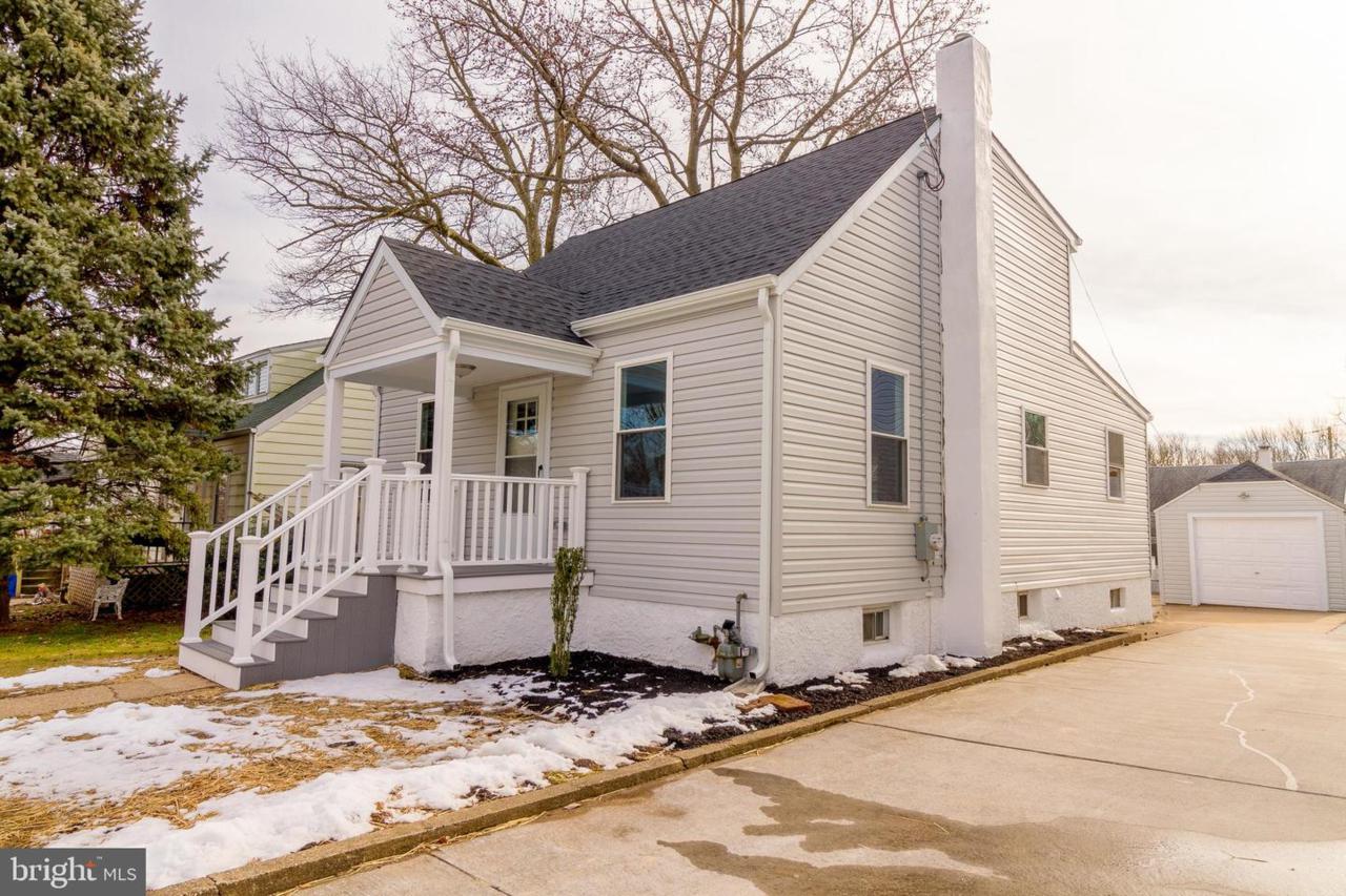 204 Clayton Avenue - Photo 1